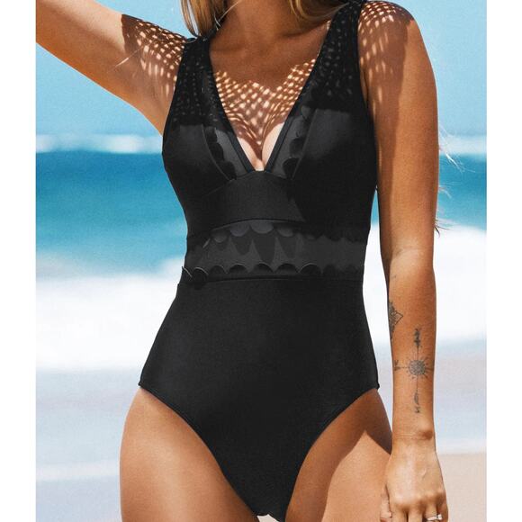 Cupshe Small Swimsuit One-Piece V-Neck Scalloped Accent Mesh Padded Lined Black - Picture 1 of 8